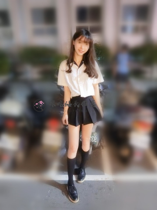 涵涵  158，45，C杯，22歲.png