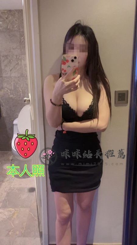 雨菲 (1).jpg