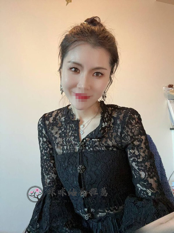 人妻 (1).jpg