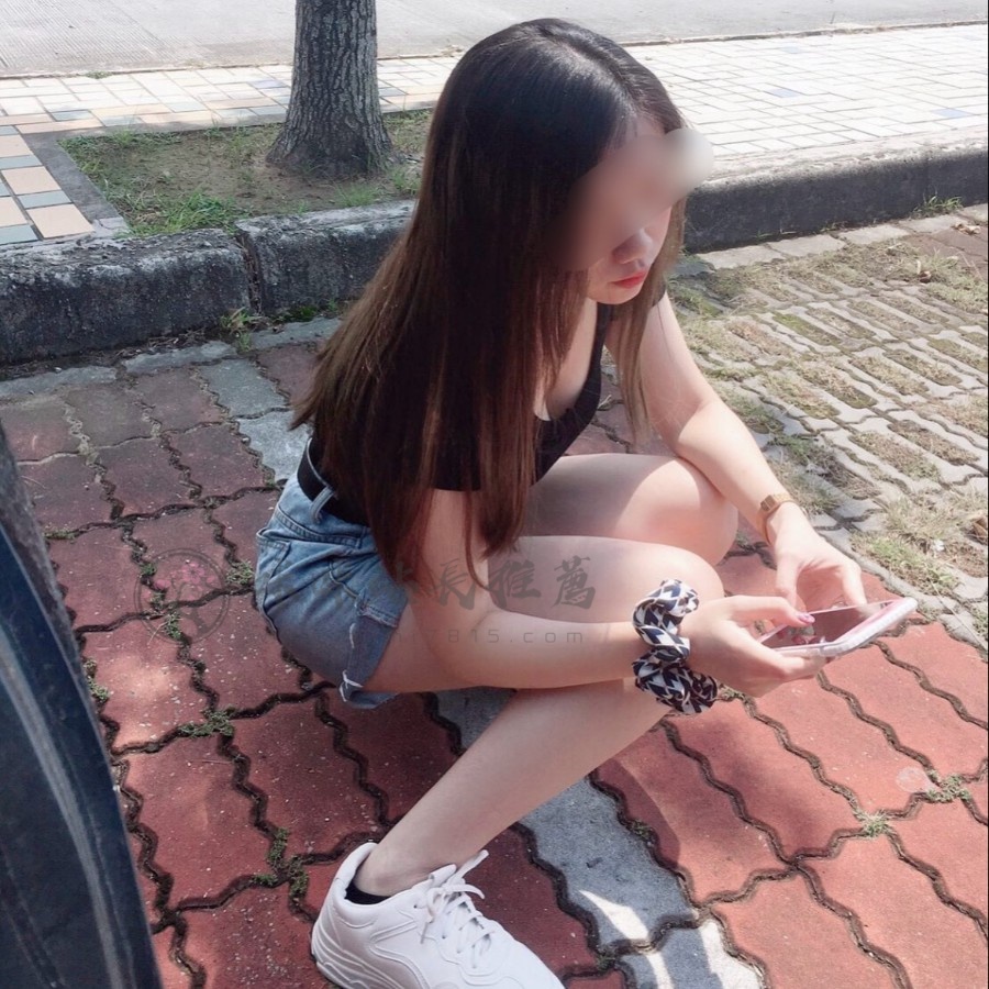 2635786161v.jpg