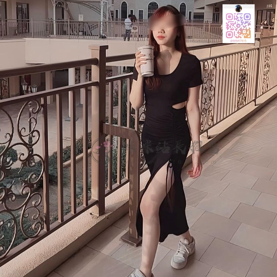 3719483168v.jpg