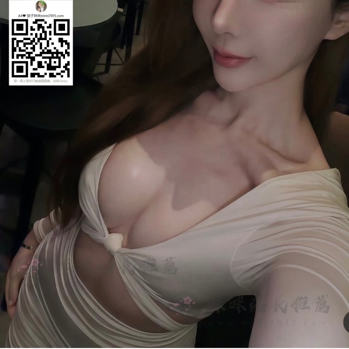 1880319641v.jpg