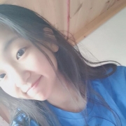 19歲粉嫩幼齒學生妹， 初次配合