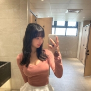嬌小？巨乳？可愛？學生妹？