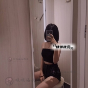 小布 身高163 罩杯D 20出頭