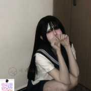 小璃｜155 / B / 18歲    地雷系風格小女生