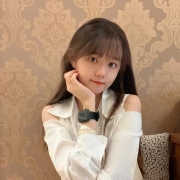 很可愛的小妹妹