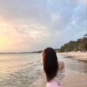 水蜜桃，23歲，162cm，F奶，爆乳紅牌