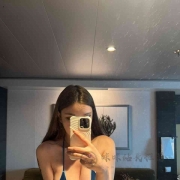 法國×台灣混血  資料：168／48kg／22歲／F杯。