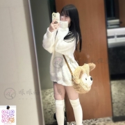 夏日戲水，冬季泡湯！怎能少了美人作陪