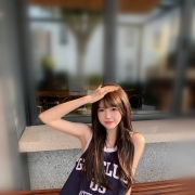 #新咩速推  謝小唯   165.C.43kg.21歲